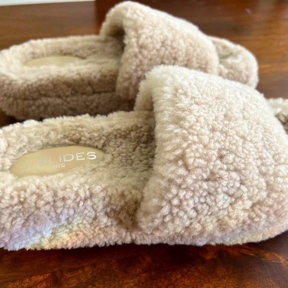 J/Slides stacked fleece slipper shoe - 10 - Picture 3 of 5